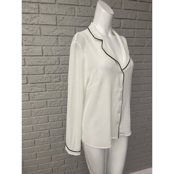 WAYF Women Textured Long Sleeve White with Black Trim Blouse Size M - Picture 4 of 9
